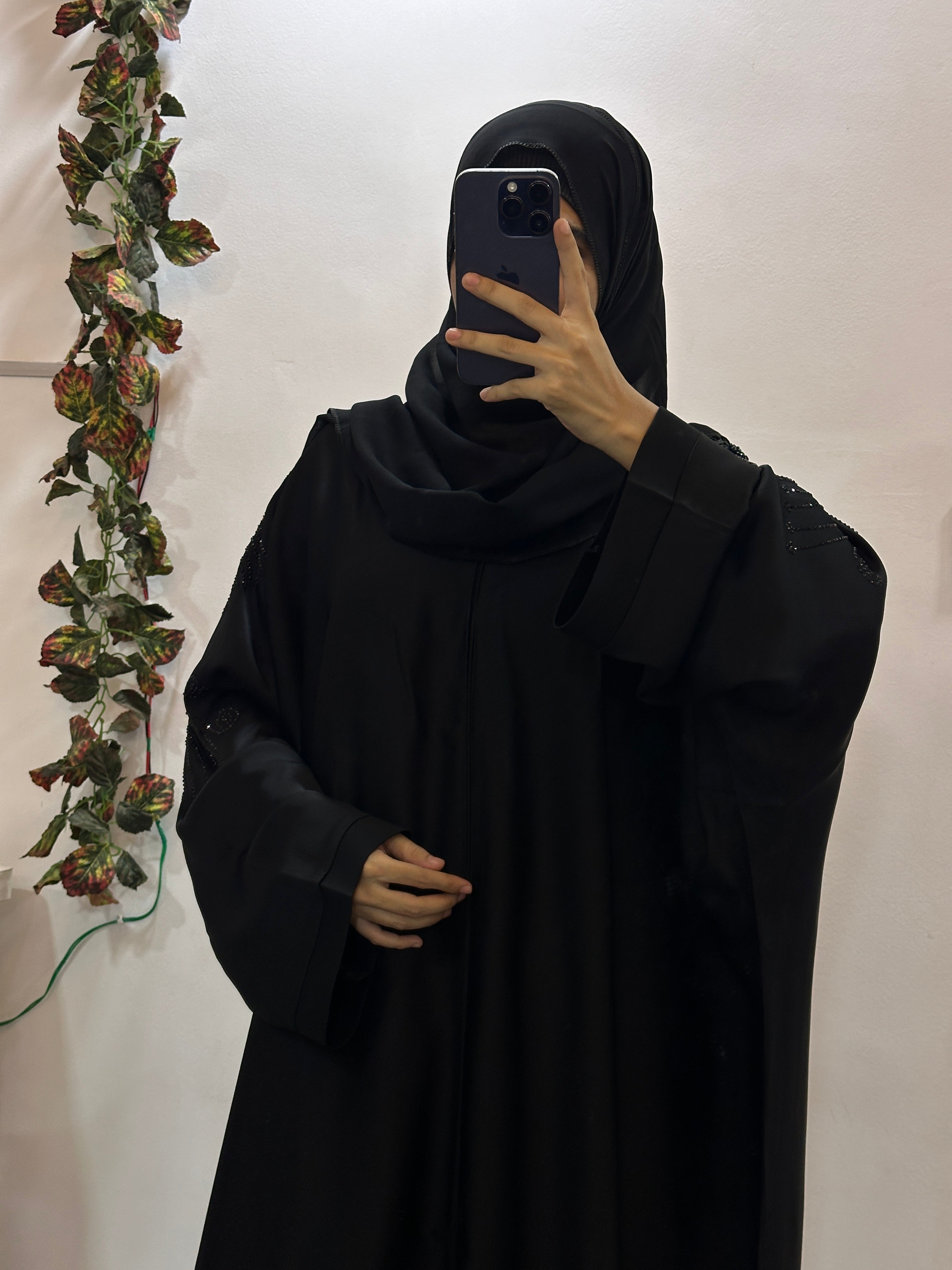 Luxurious Abaya - Perfect For Party Wear