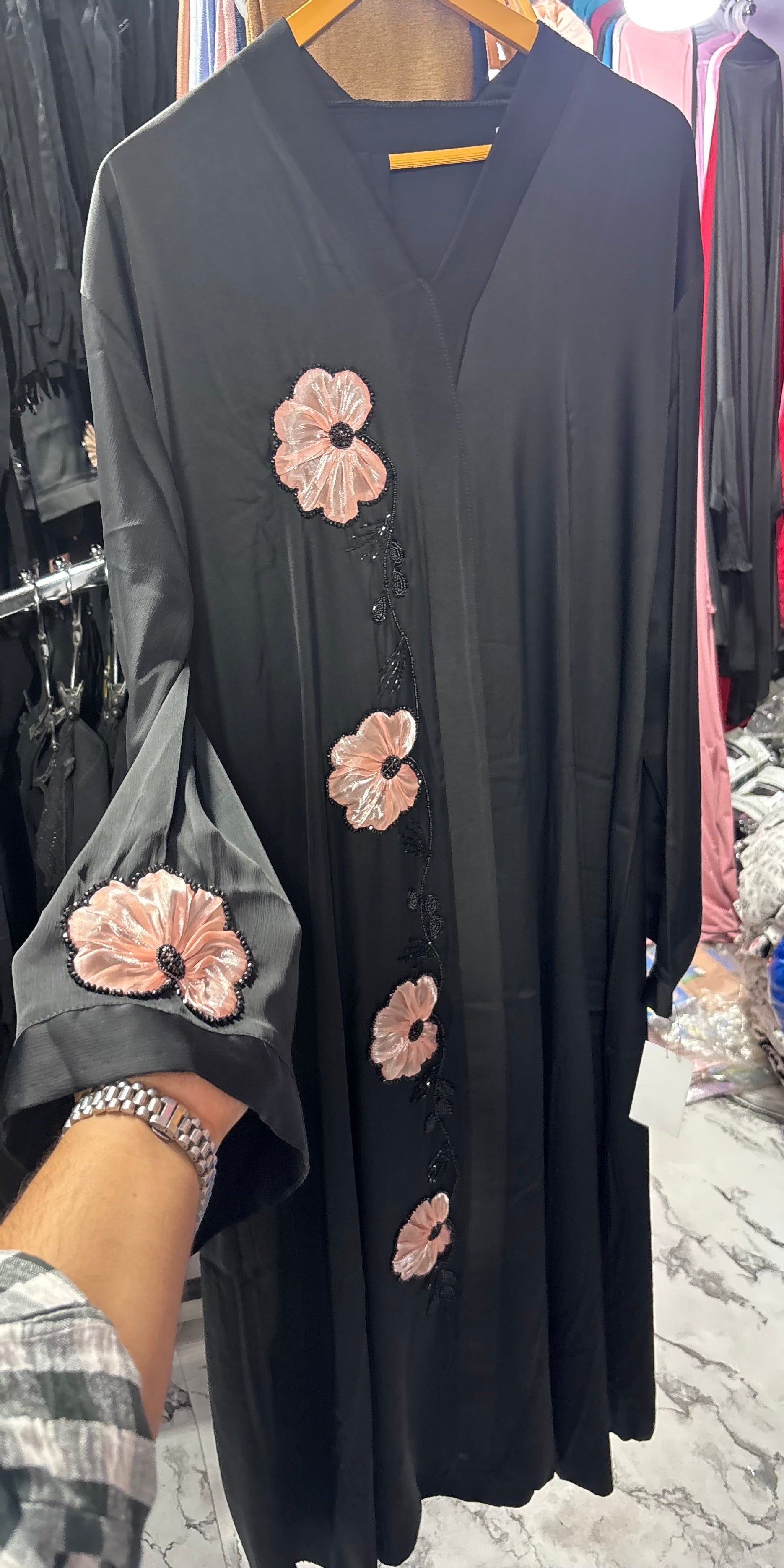 Luxurious Abaya - Perfect For Party Wear