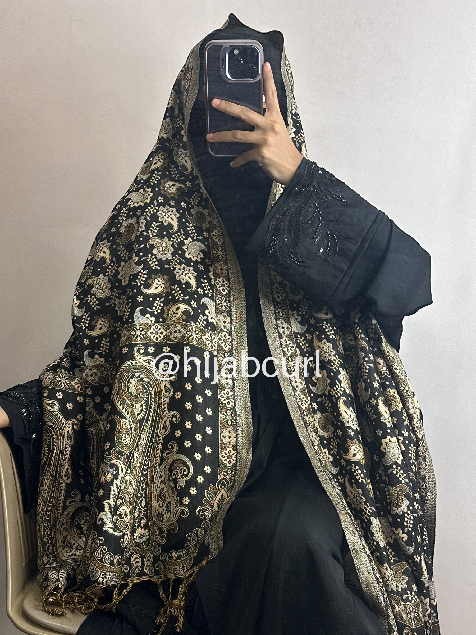 Luxury pashmina shawl