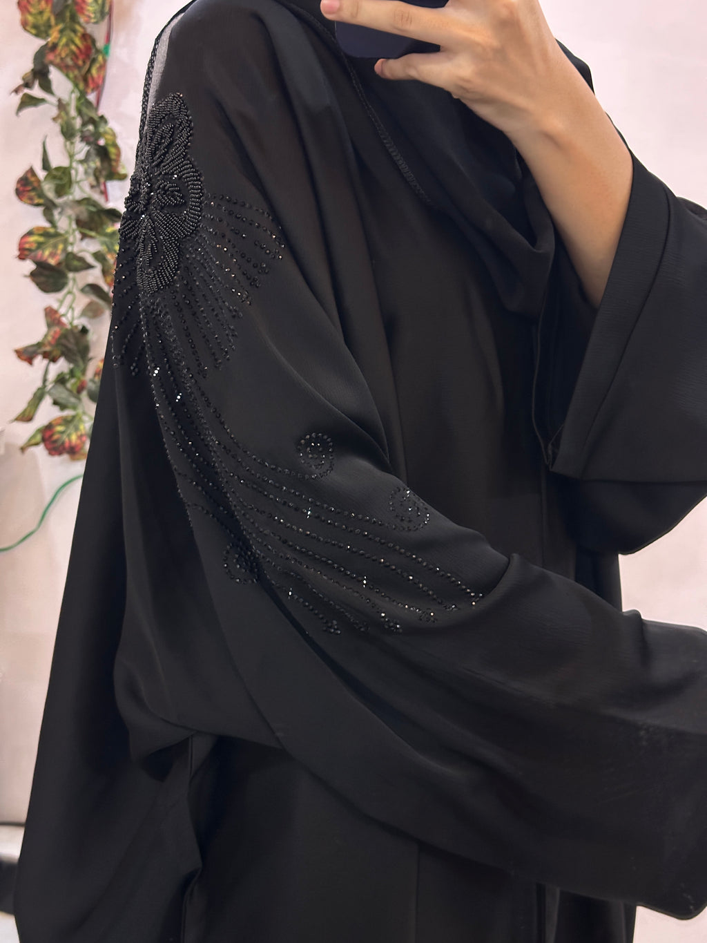 Luxurious Abaya - Perfect For Party Wear