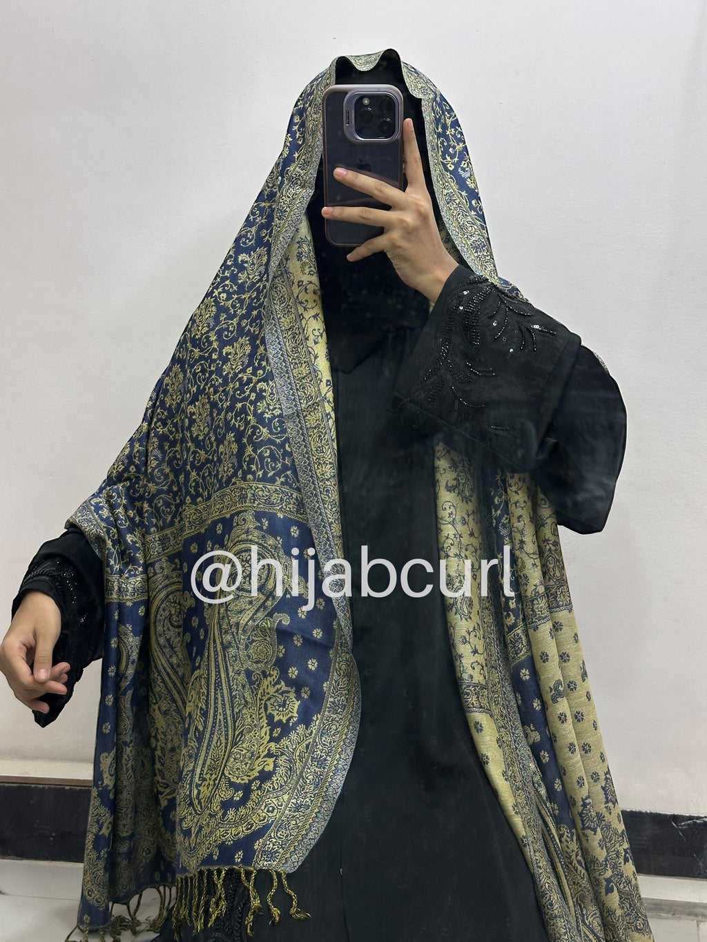 Luxury pashmina shawl
