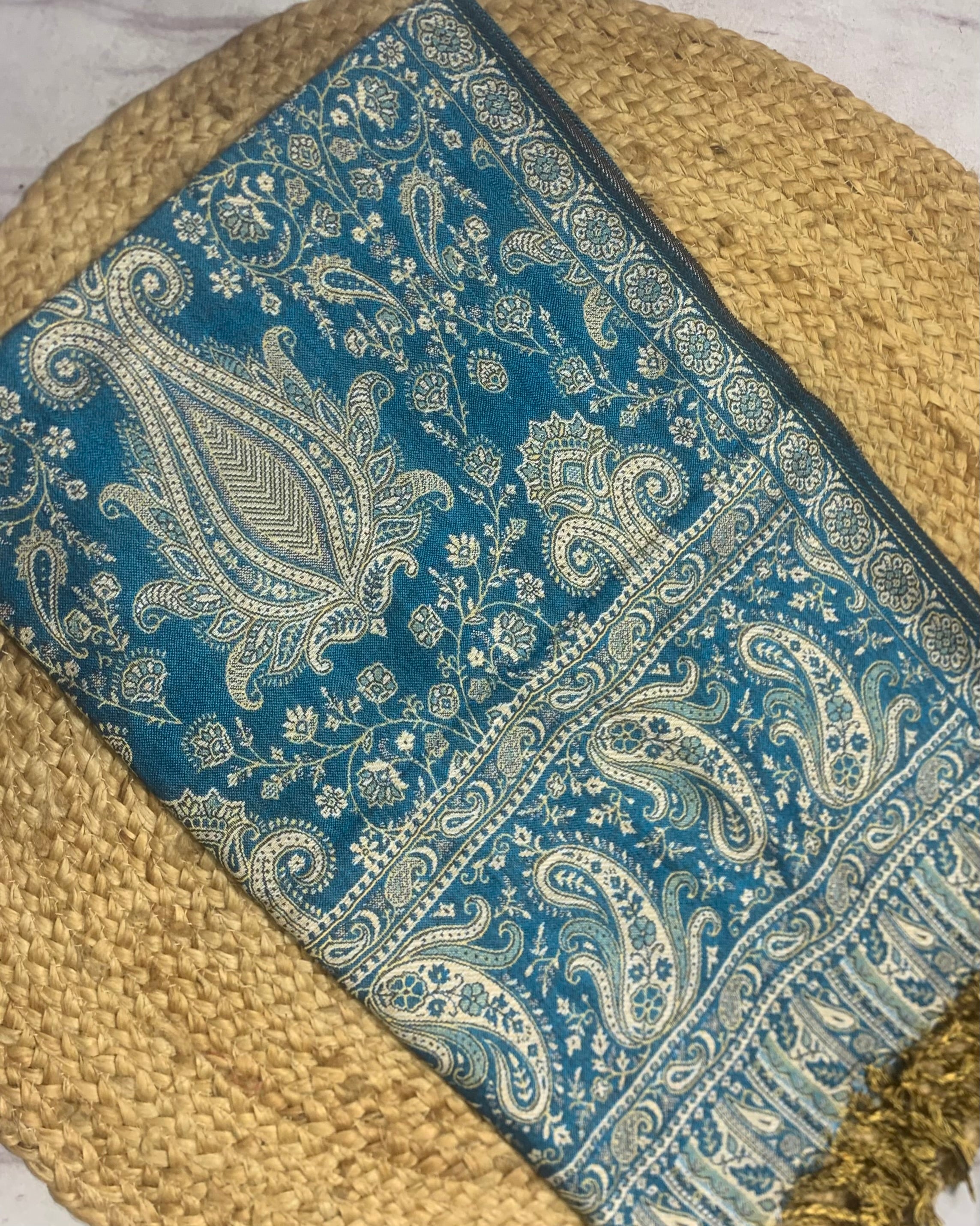 Luxury pashmina shawl