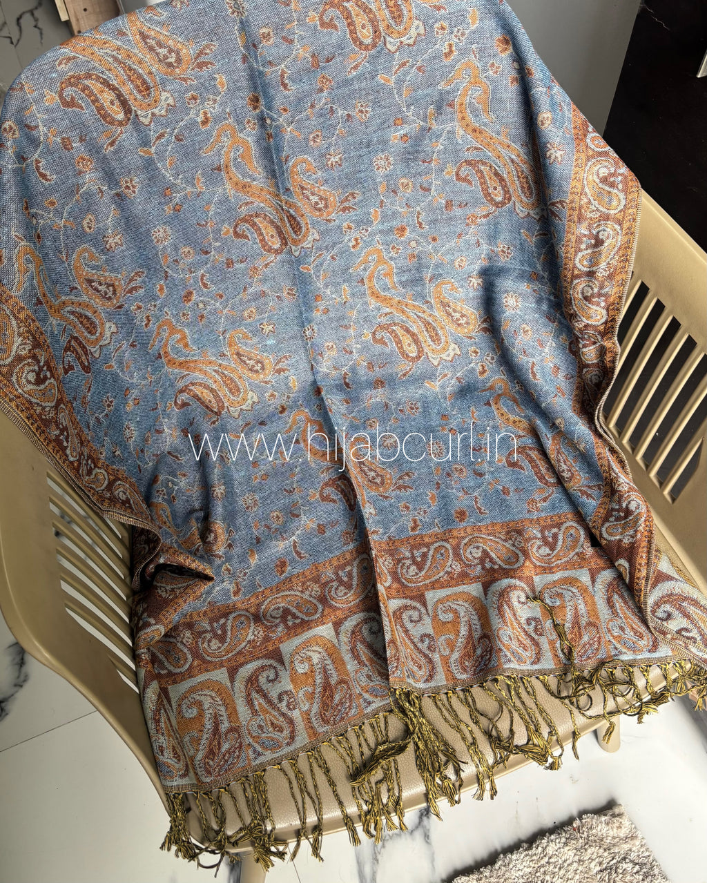 Luxury pashmina shawl