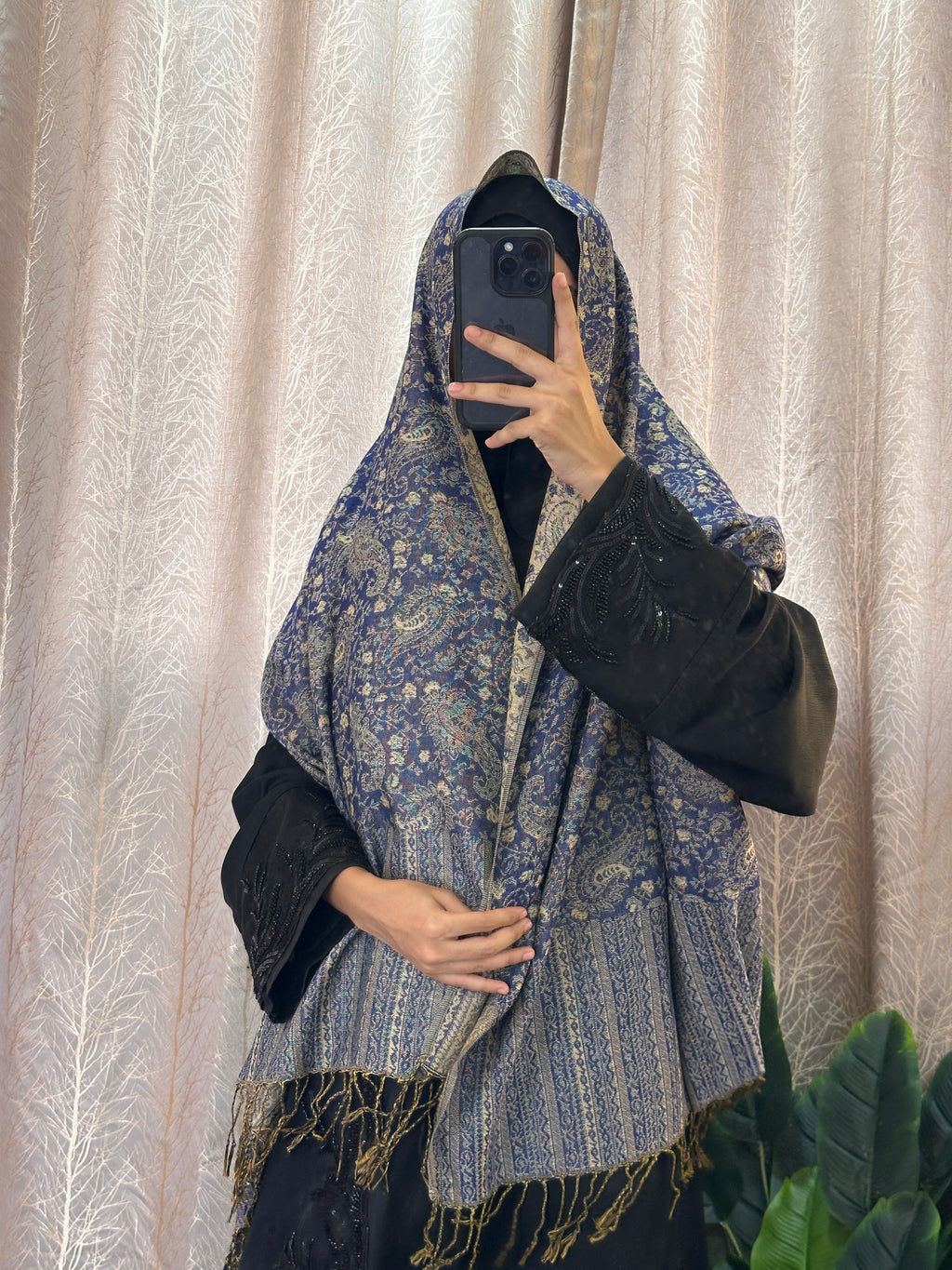 Luxury pashmina shawl