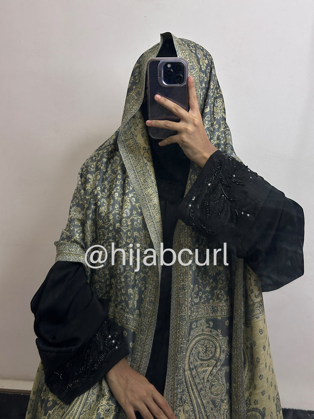 Luxury pashmina shawl