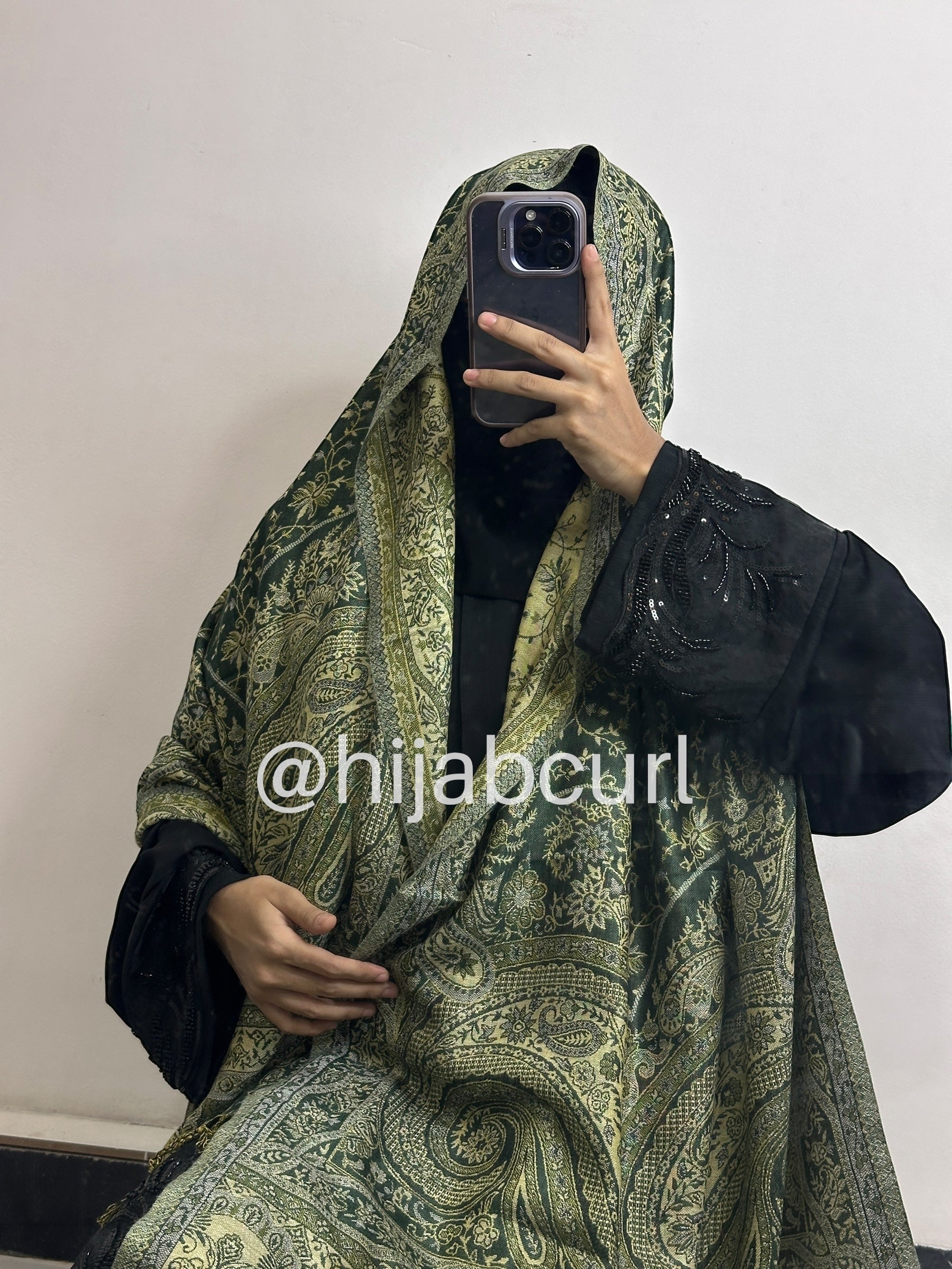 Luxury pashmina shawl