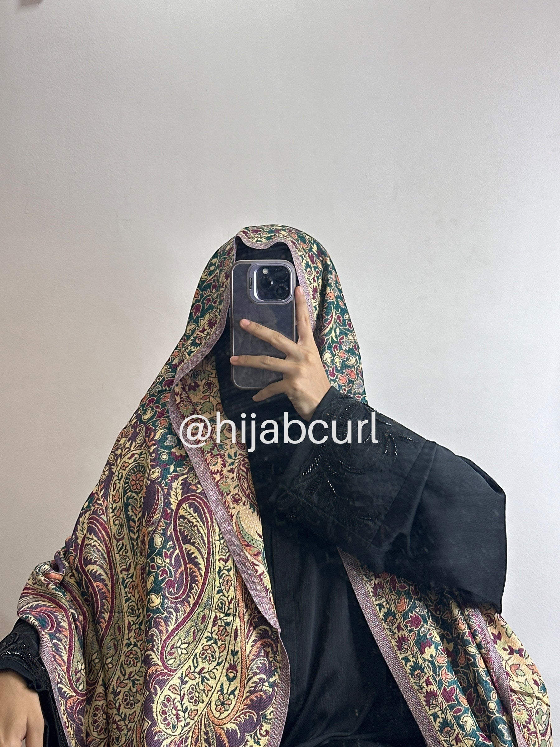 Luxury pashmina shawl