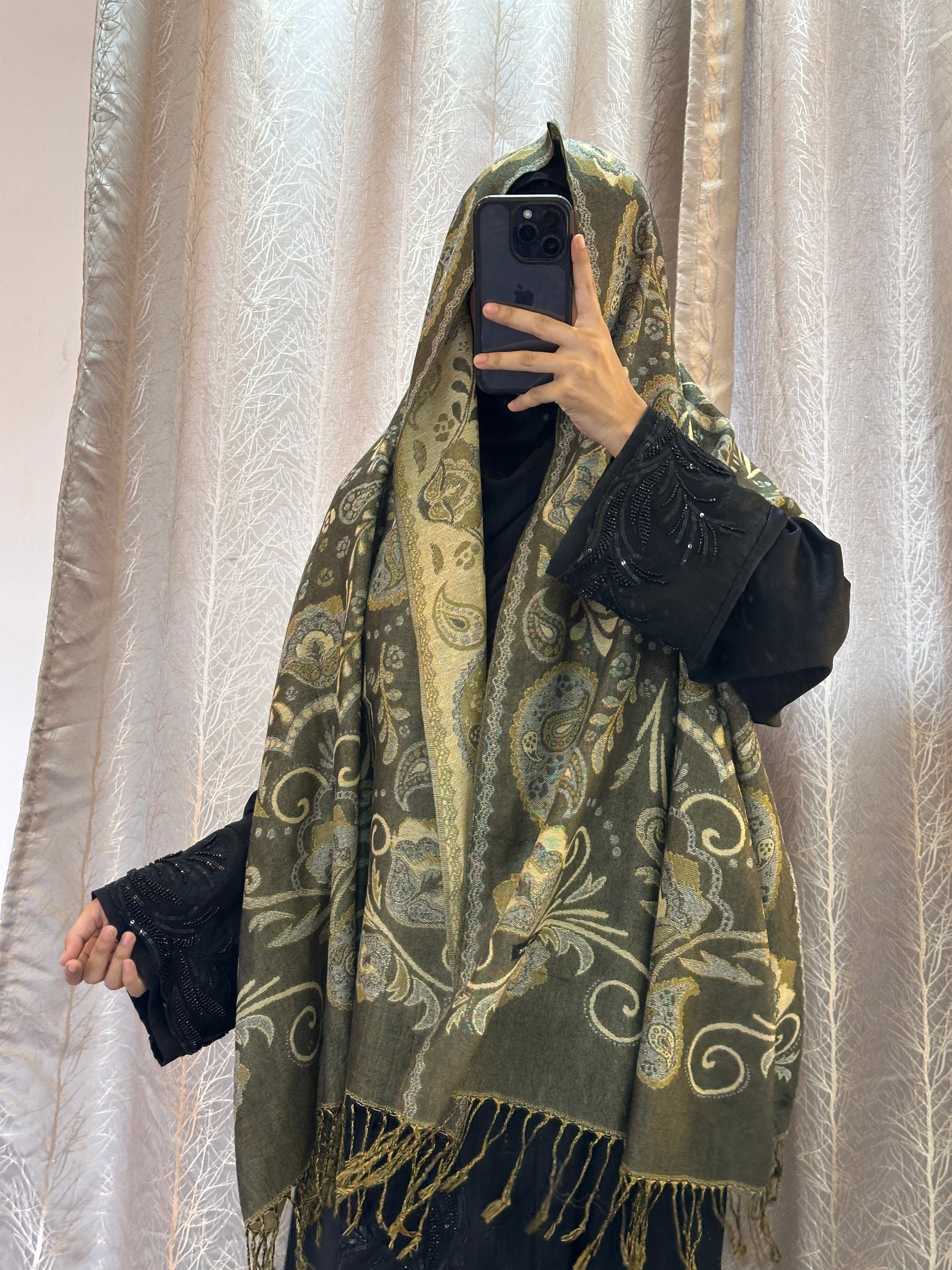 Luxury pashmina shawl