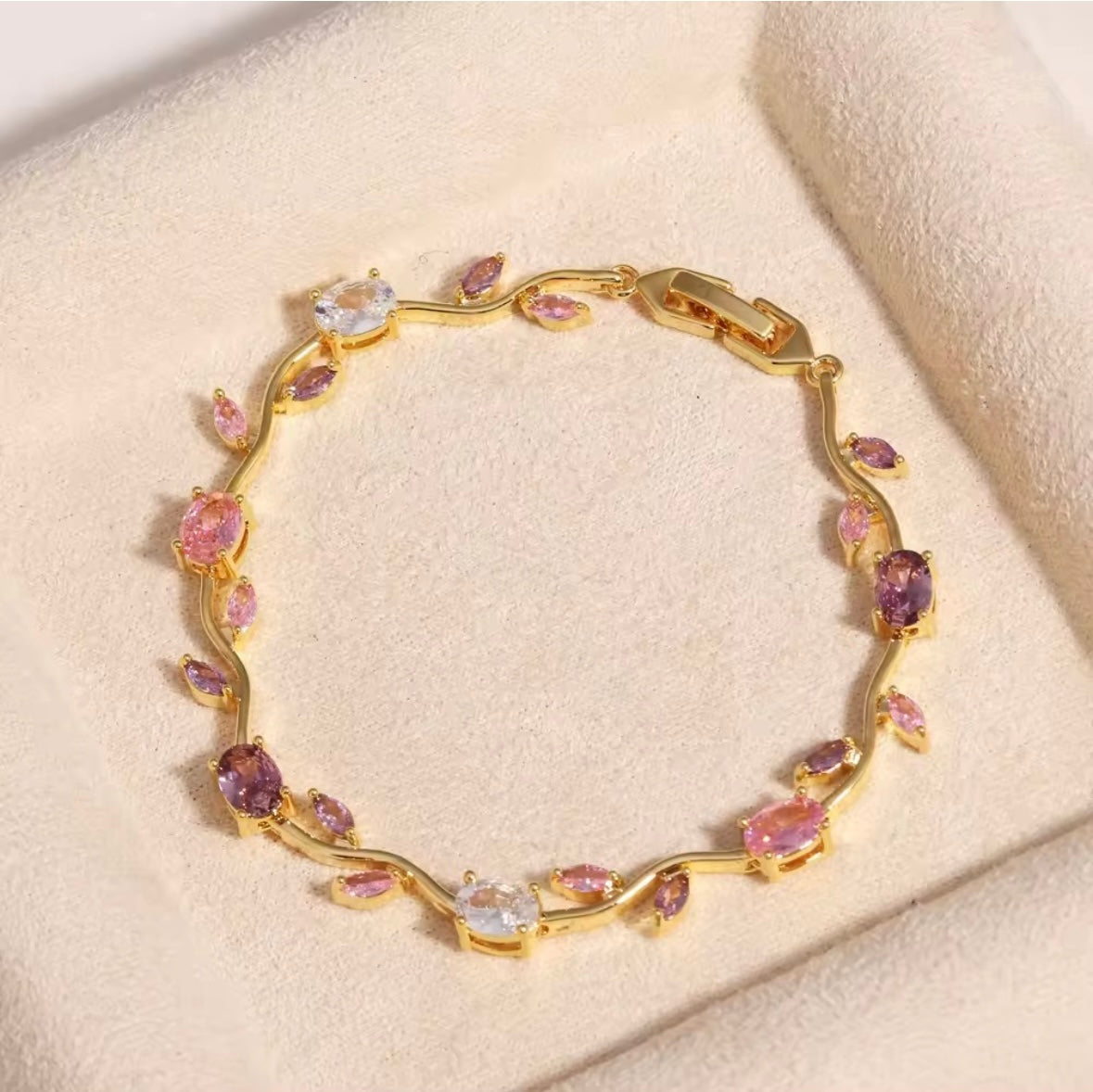 Anti tarnished tulip bracelet