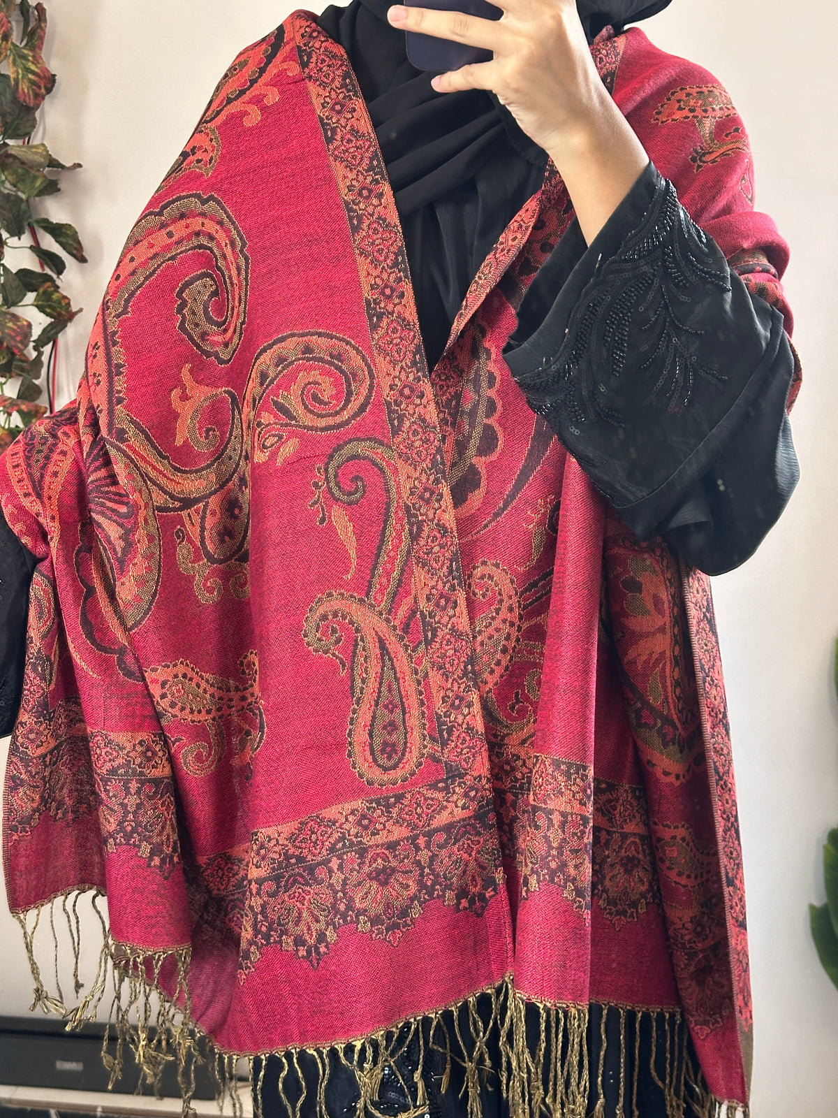 Luxury pashmina shawl