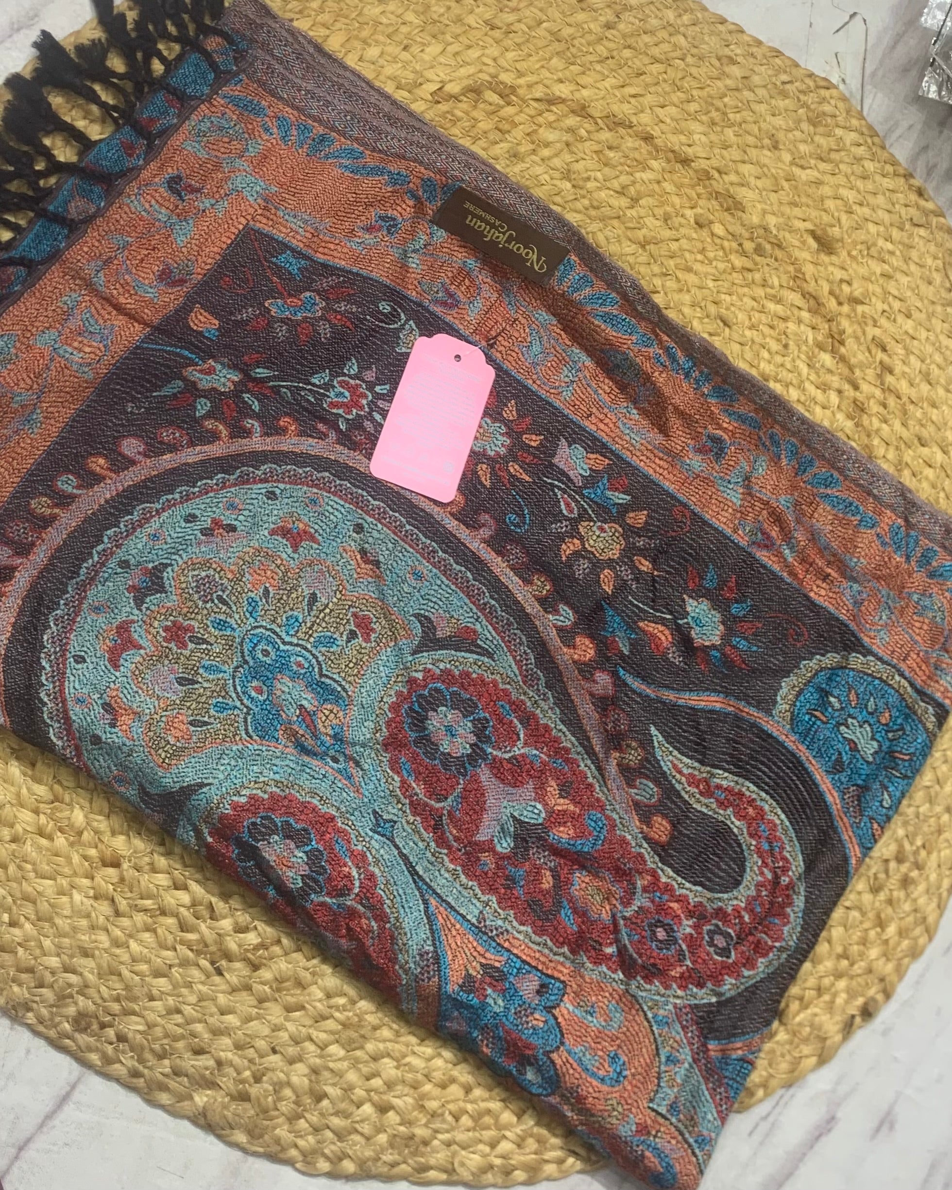 Luxury pashmina shawl