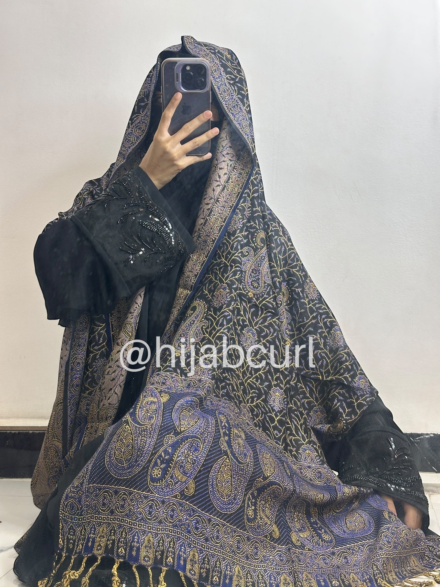 Luxury pashmina shawl