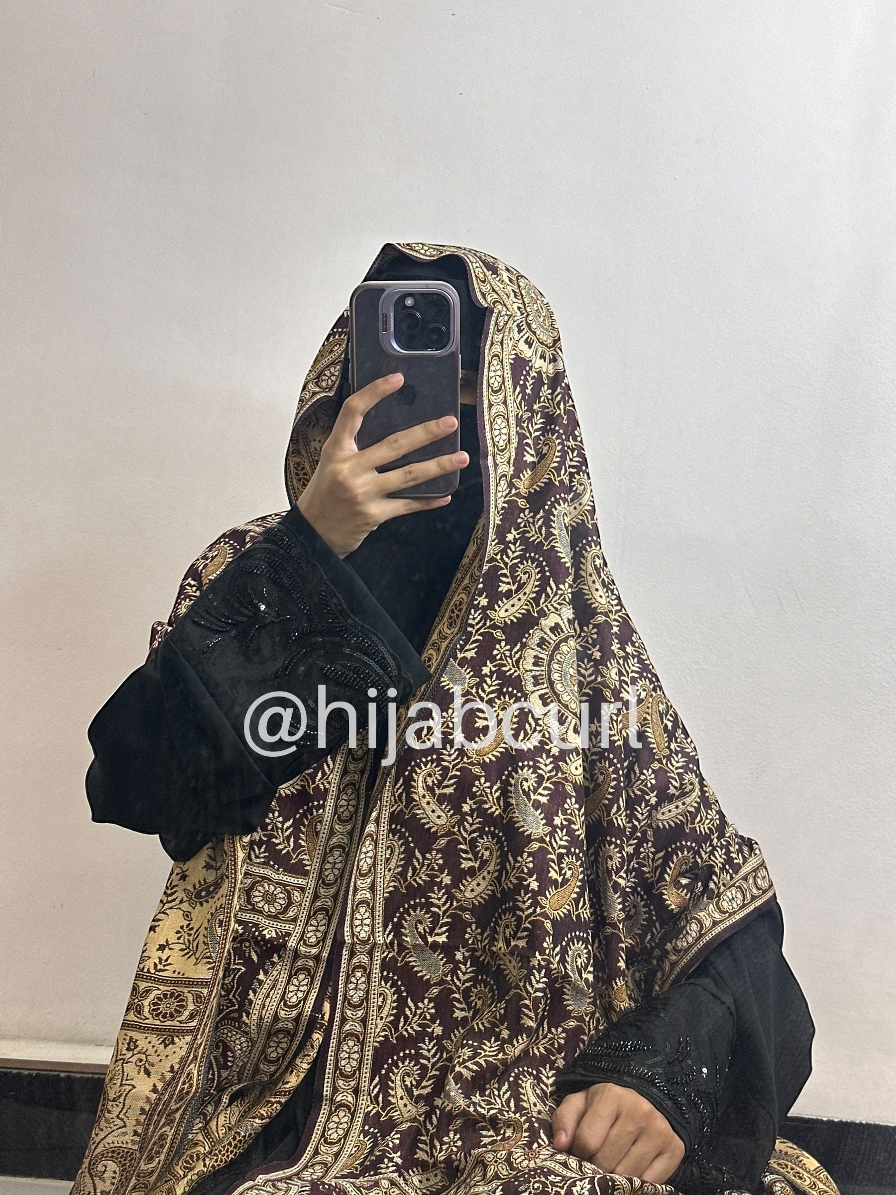Luxury pashmina shawl
