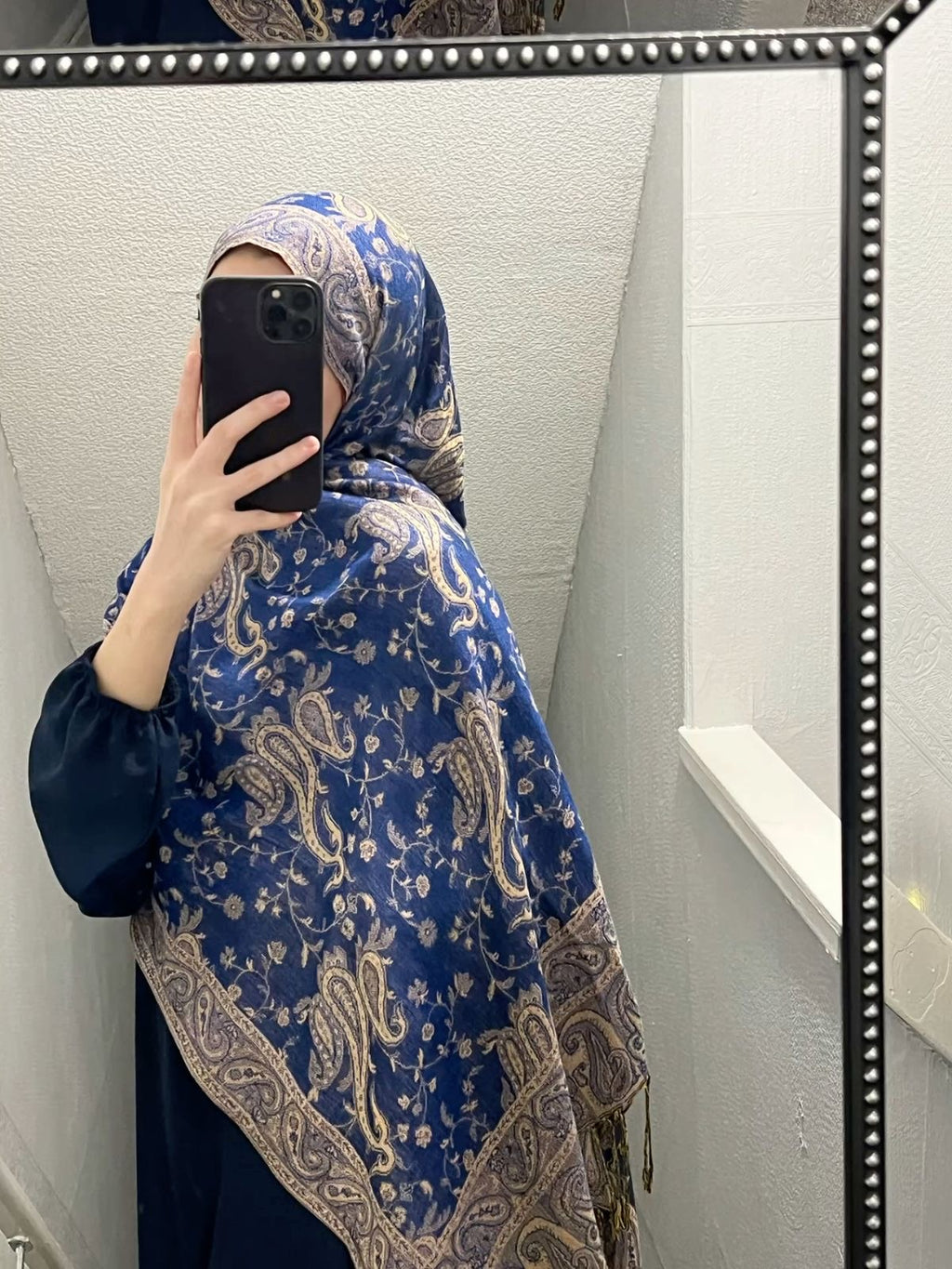 Luxury pashmina shawl