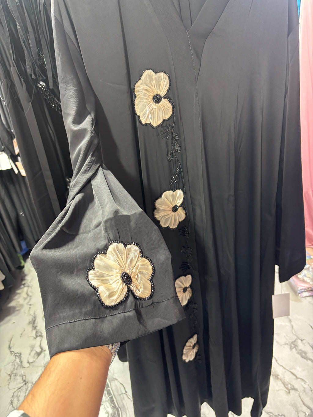 Luxurious Abaya - Perfect For Party Wear