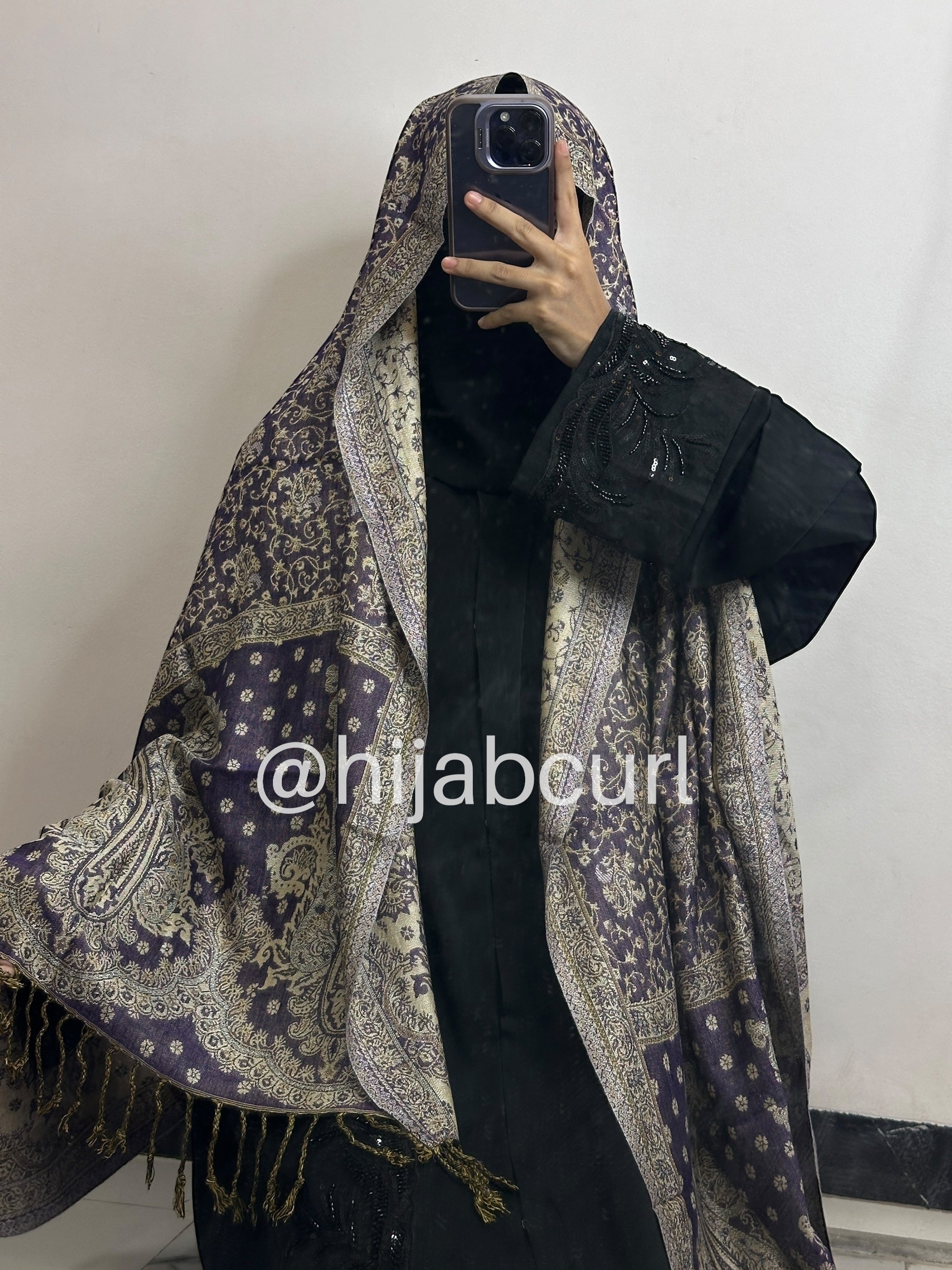 Luxury pashmina shawl
