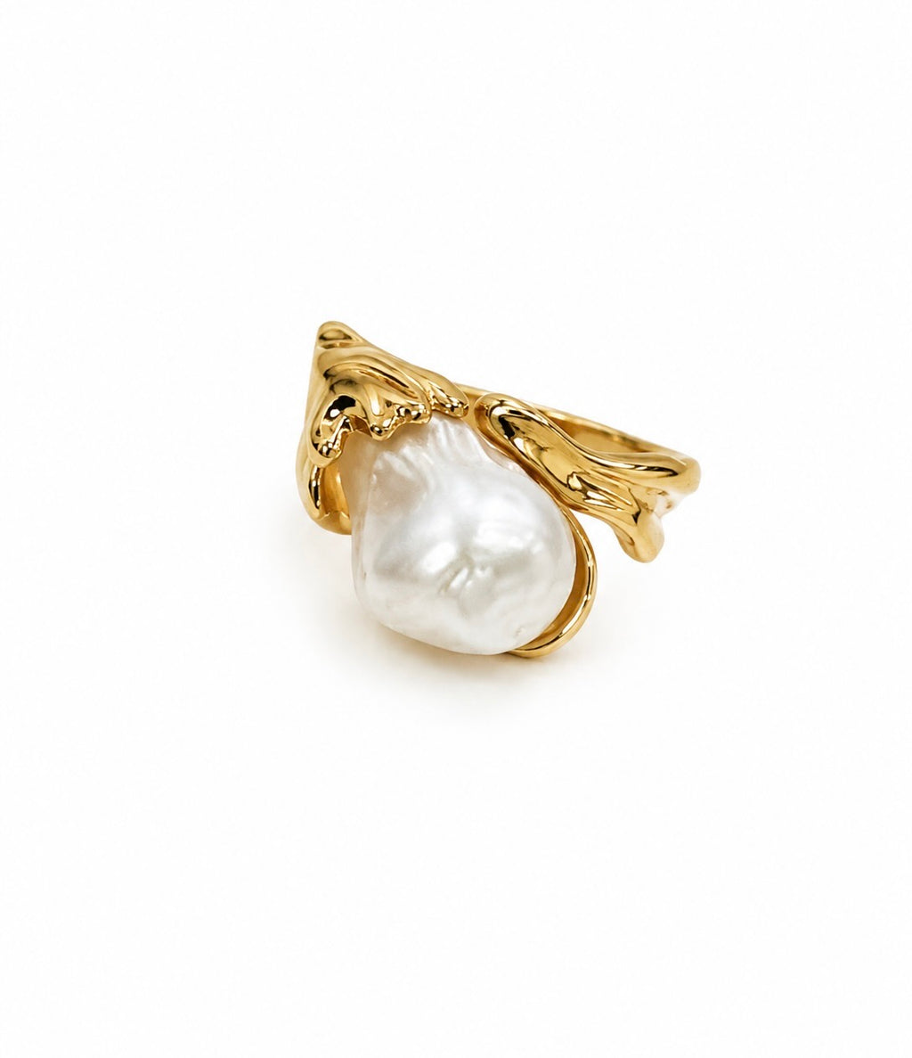 Big pearl ring