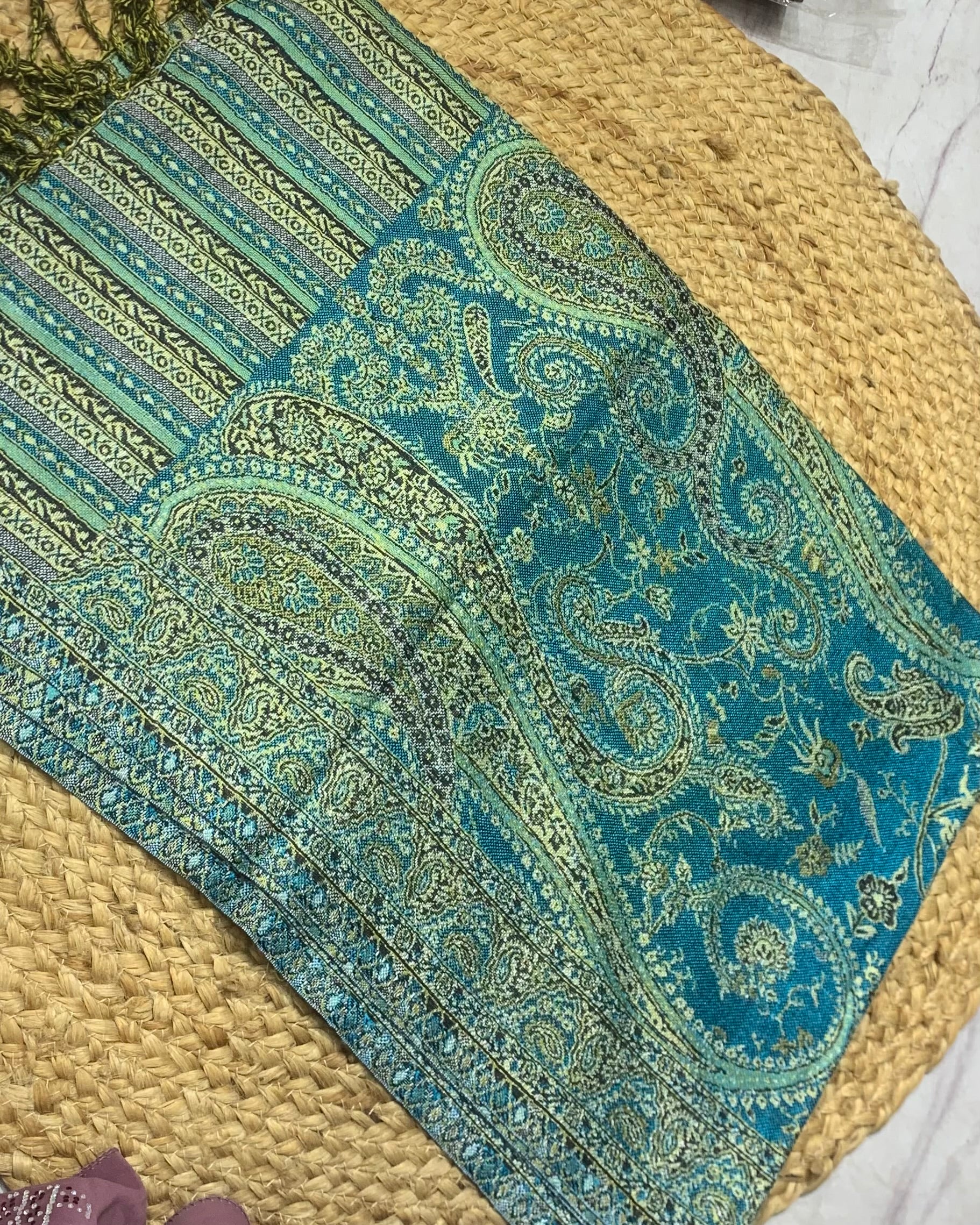 Luxury pashmina shawl