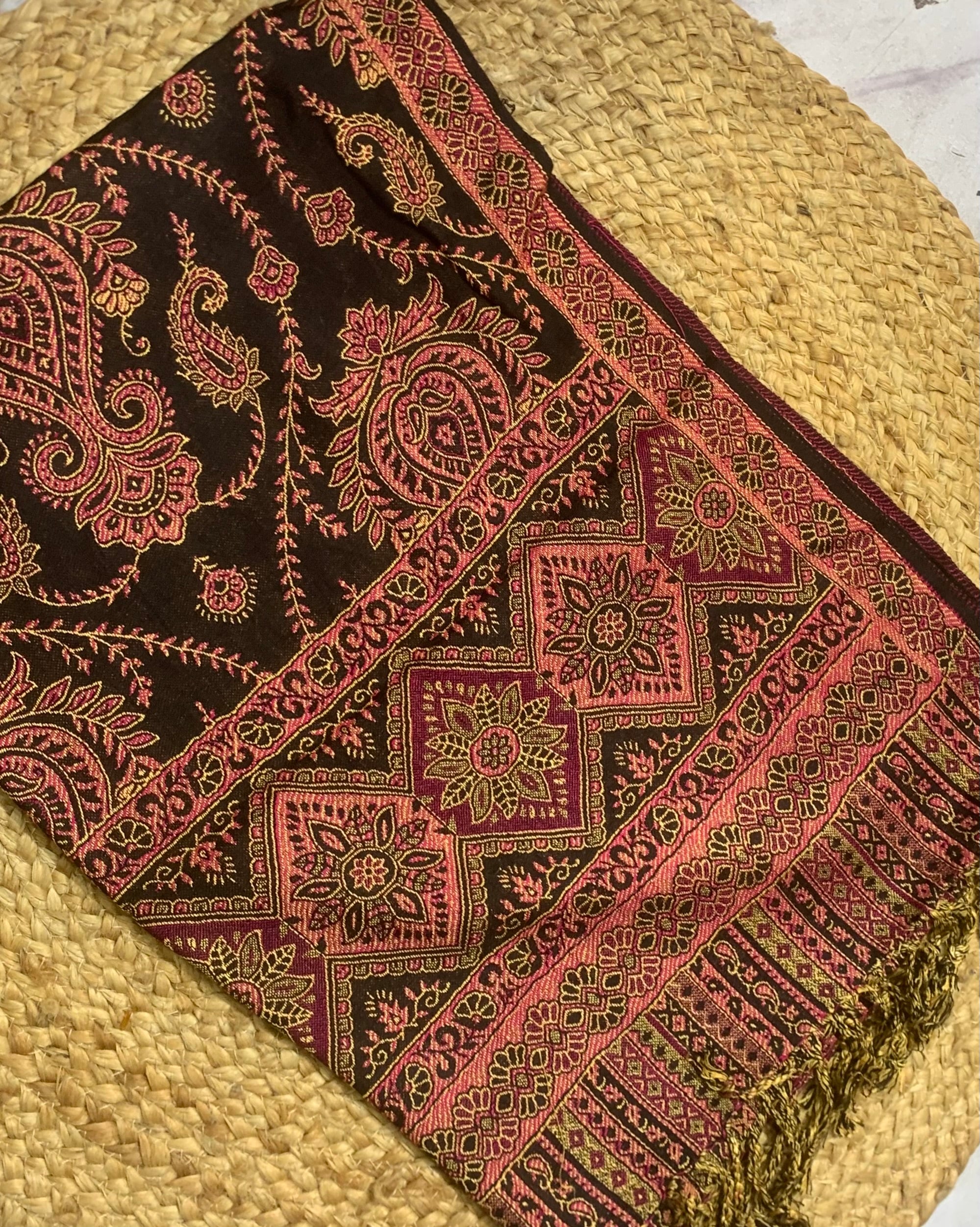 Luxury pashmina shawl