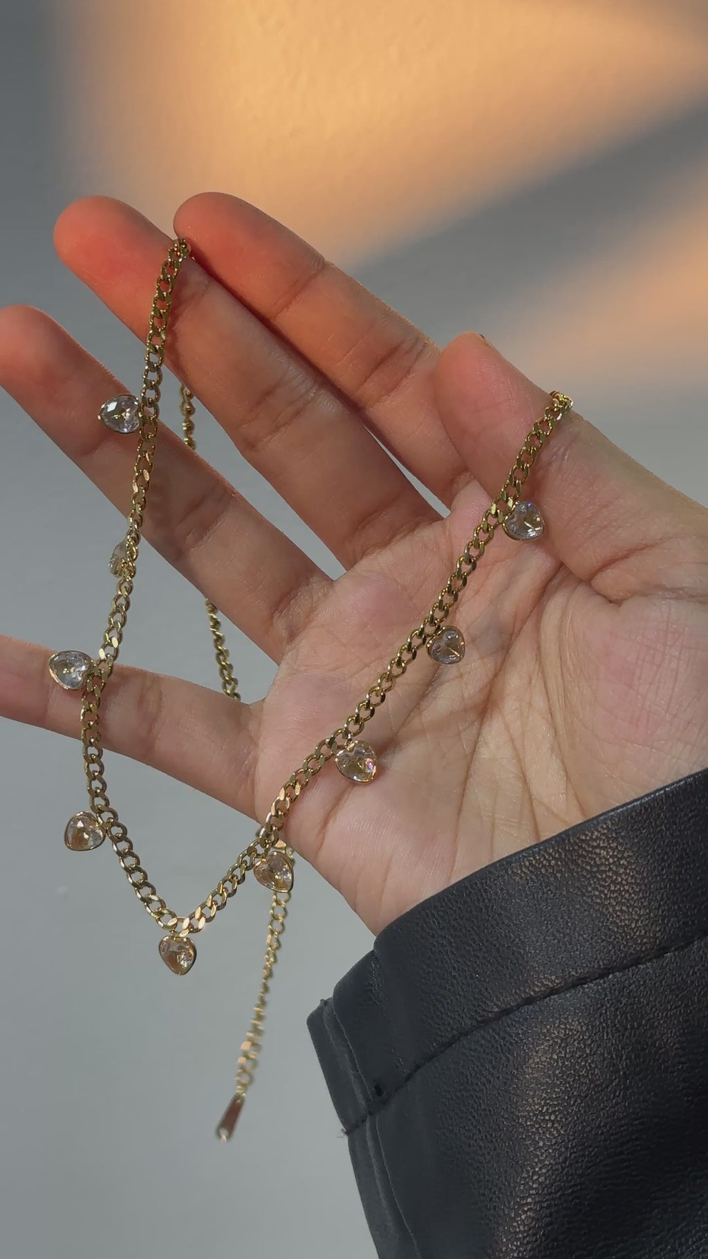 Anti tarnished neck peice